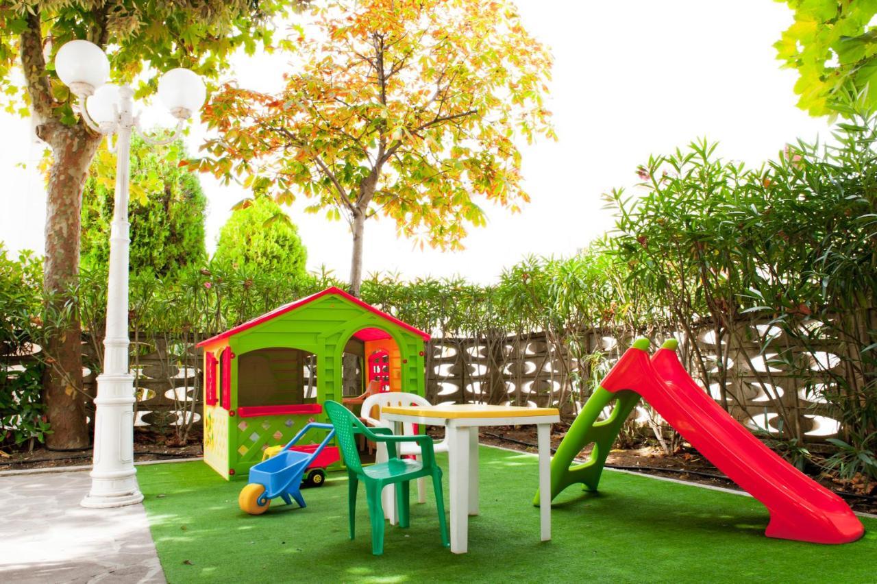 Hotel Garden B&B Marotta Luaran gambar